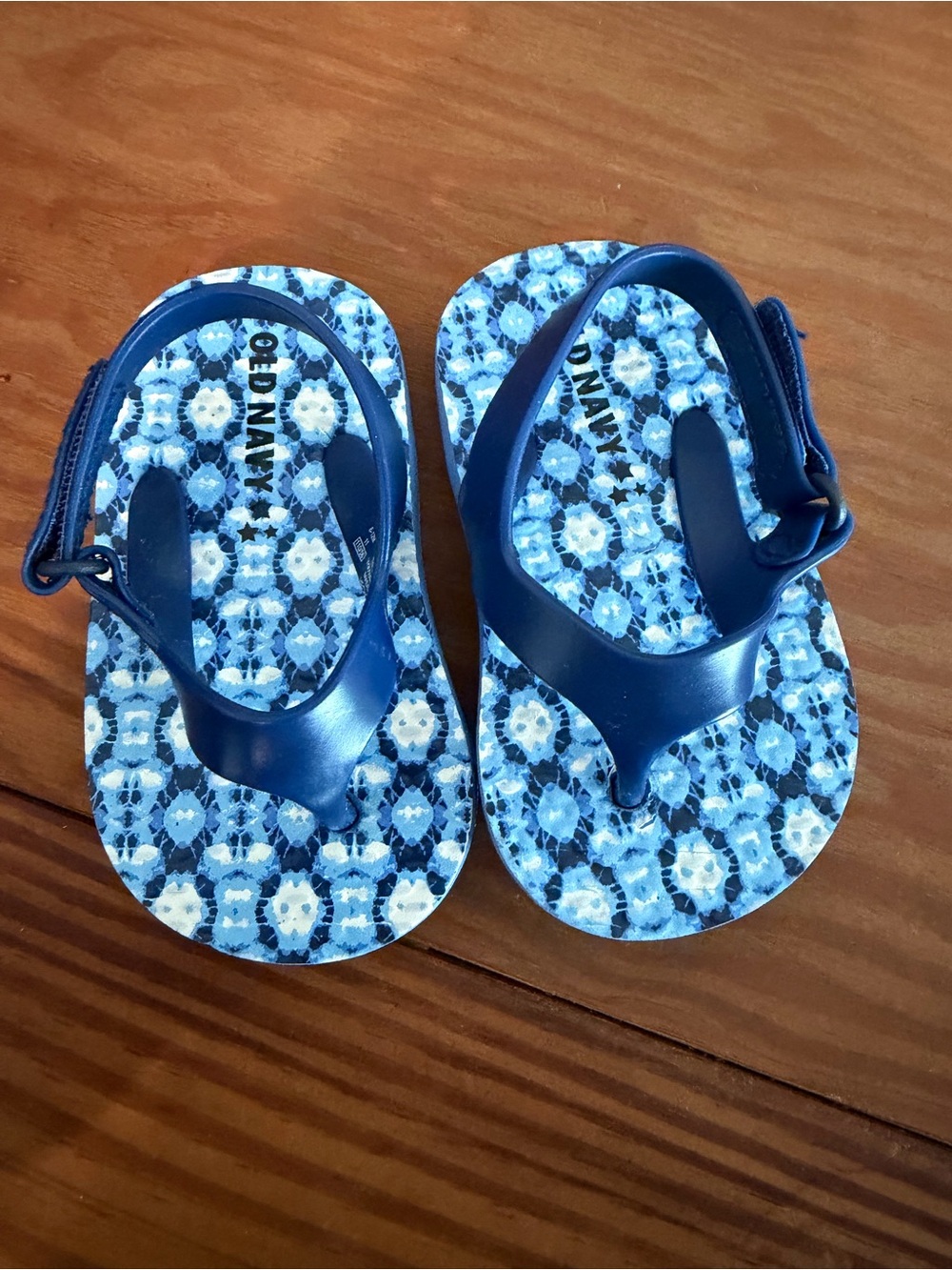 Old Navy Blue Patterned Early Walker Flip-Flops - NWOT - 6-12M